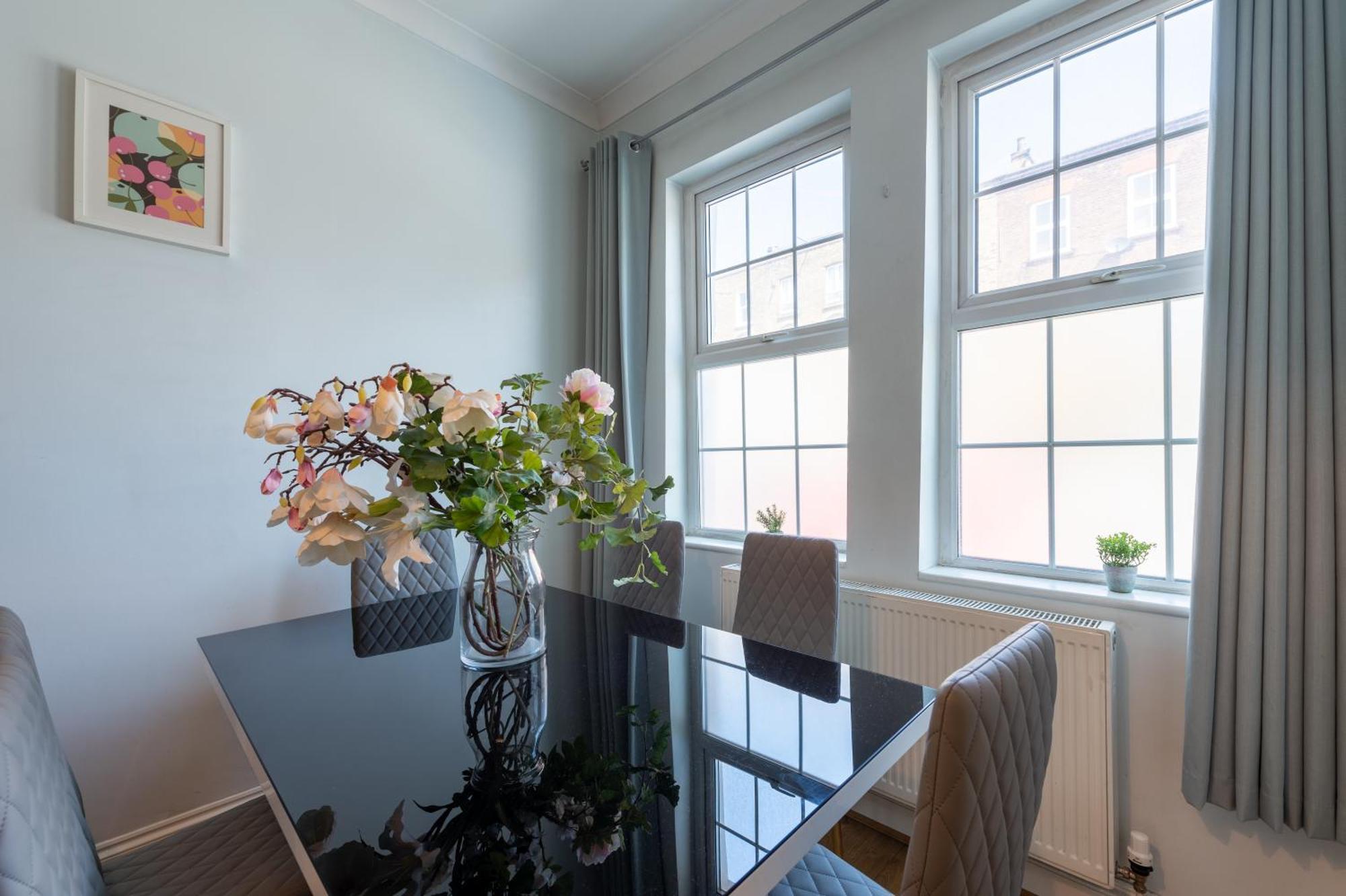 Spacious Comfy 2Br Flat London Kültér fotó